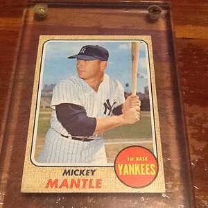 Front 1968 Topps Mickey Mantle